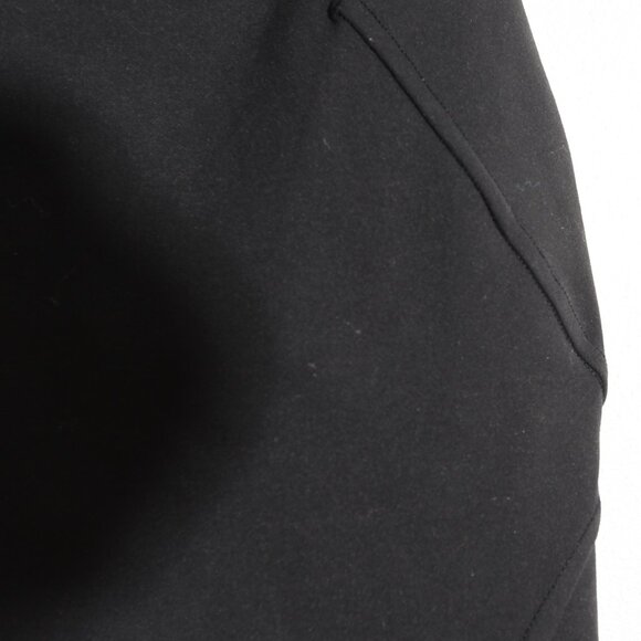 Lululemon Invigorate Training Tank Crop Top Black Everlux Built-In-Bra Size 8 - Picture 5 of 14